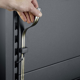 Zeige Details für LED-Stromschiene L1500 m. Magnetbefestigung Bild von LED-Stromschiene L1500 m. Magnetbefestigung